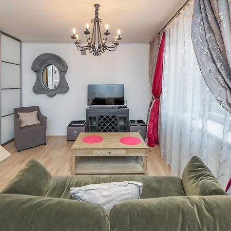 Luxury Gaono Apartments Vilnius Old Town I Self Check In I Free Private Parking Екстериор снимка