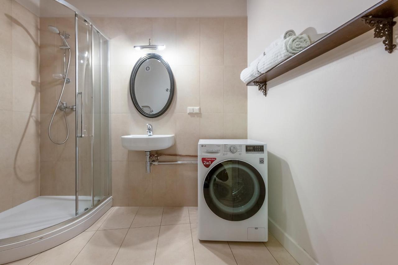 Luxury Gaono Apartments Vilnius Old Town I Self Check In I Free Private Parking Екстериор снимка
