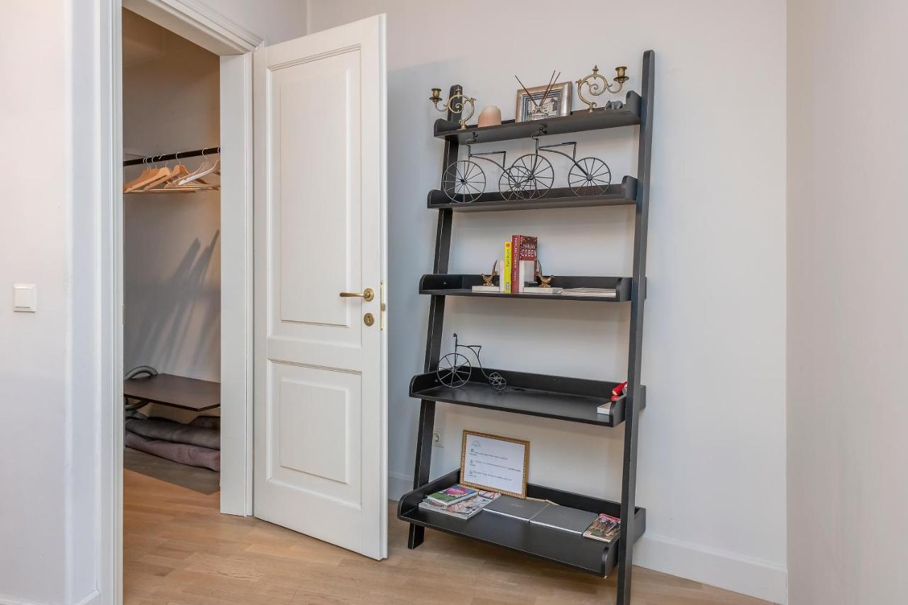 Luxury Gaono Apartments Vilnius Old Town I Self Check In I Free Private Parking Екстериор снимка