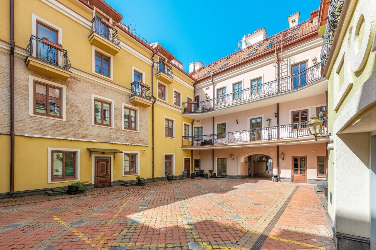 Luxury Gaono Apartments Vilnius Old Town I Self Check In I Free Private Parking Екстериор снимка